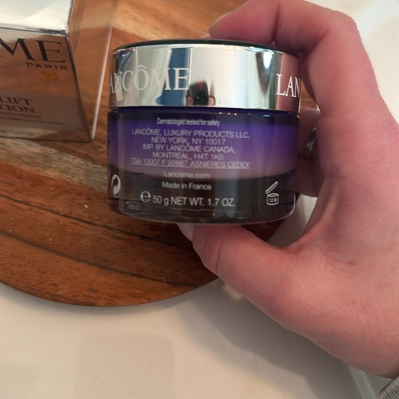 Lancôme - renergie lift multi-action 1.7oz full size never used with box! - Picture 4 of 4